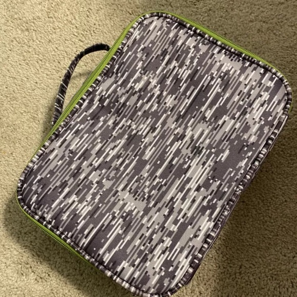 lunch box! never been used. - Picture 2 of 3